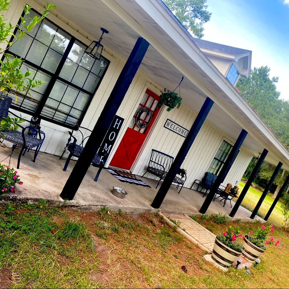 Meet your Posher, Yesenia